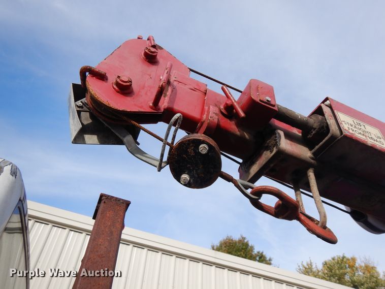 image for item DF6686 Maintainer crane