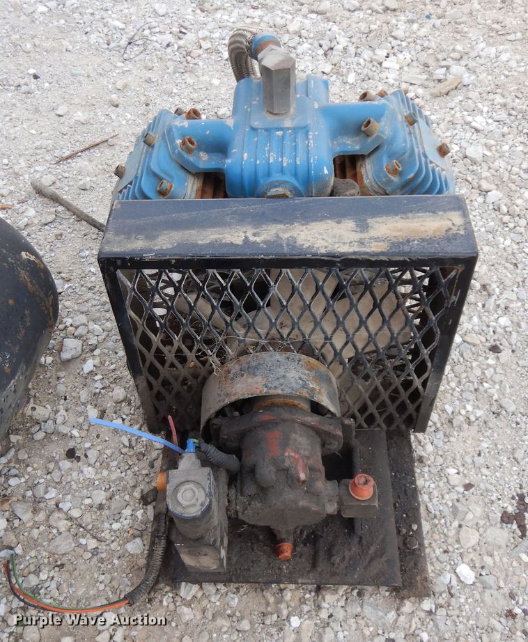 image for item DF6686 Maintainer crane