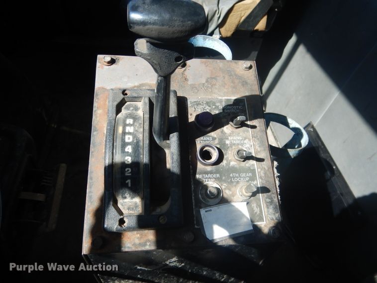 image for item DG4614 1995 Volvo ACL  hydravac truck