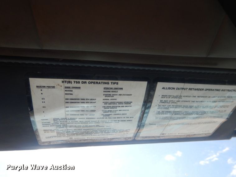 image for item DG4614 1995 Volvo ACL  hydravac truck