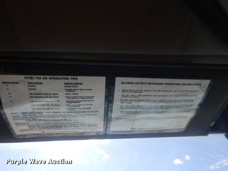 image for item DG4614 1995 Volvo ACL  hydravac truck