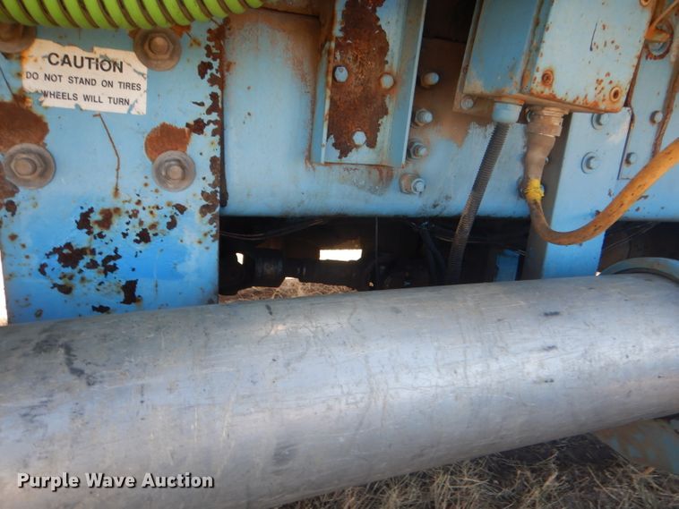 image for item DG4614 1995 Volvo ACL  hydravac truck