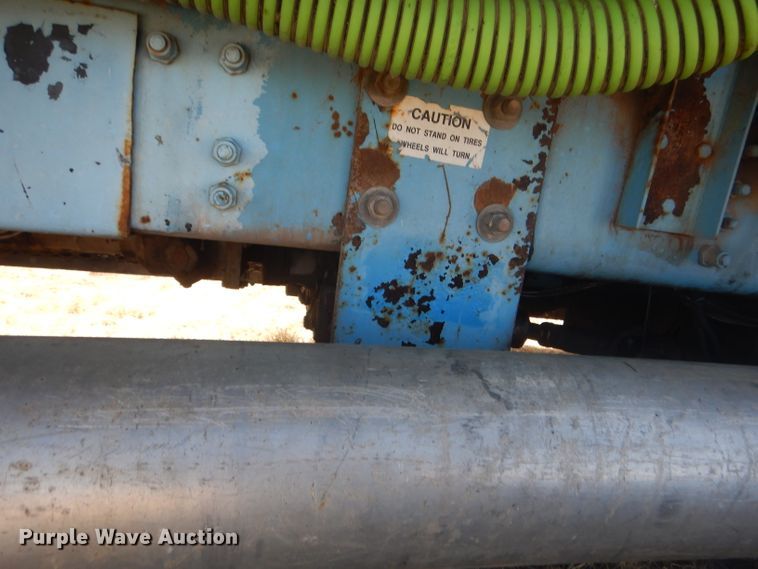 image for item DG4614 1995 Volvo ACL  hydravac truck