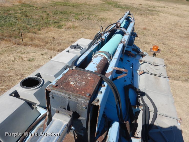 image for item DG4614 1995 Volvo ACL  hydravac truck