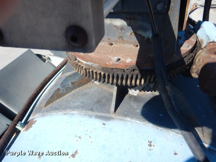 image for item DG4614 1995 Volvo ACL  hydravac truck