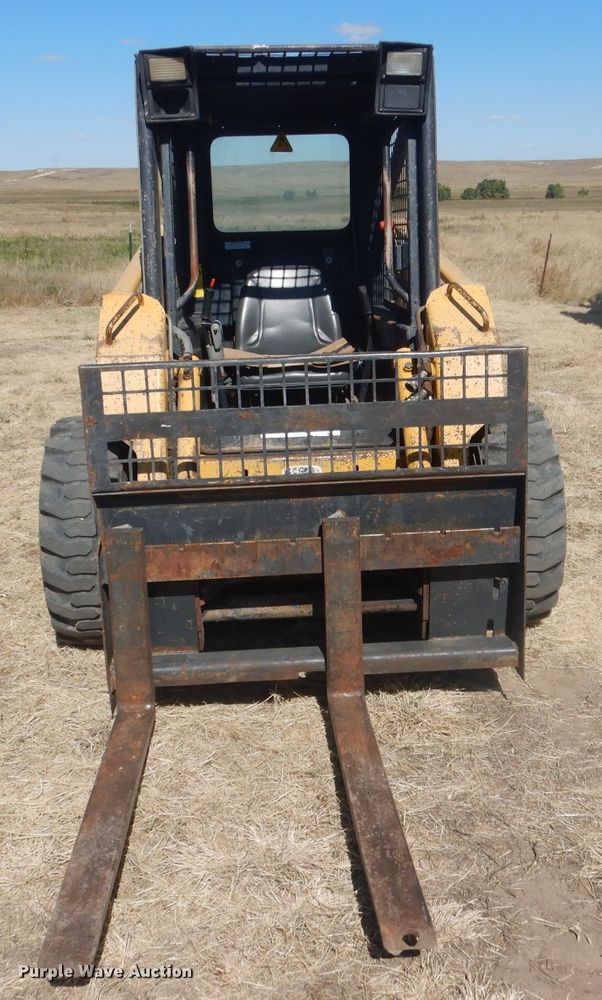 image for item DG4618 1995 John Deere 7775  skid steer loader