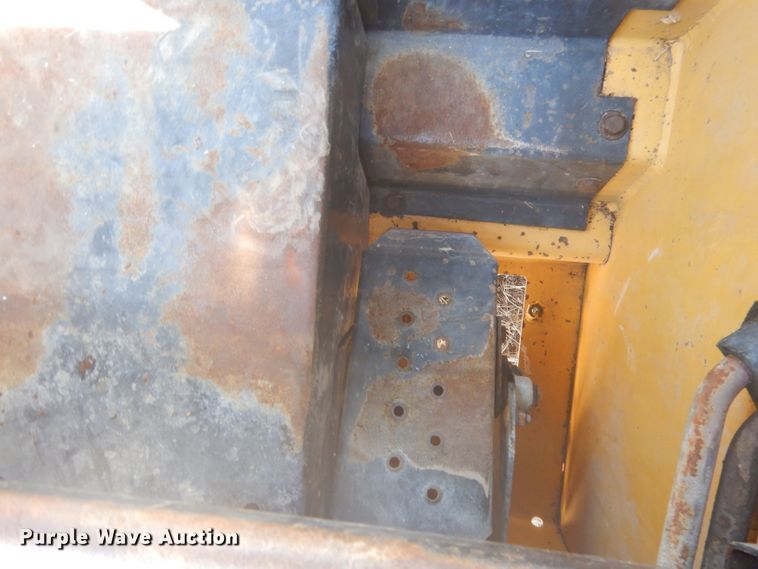 image for item DG4618 1995 John Deere 7775  skid steer loader