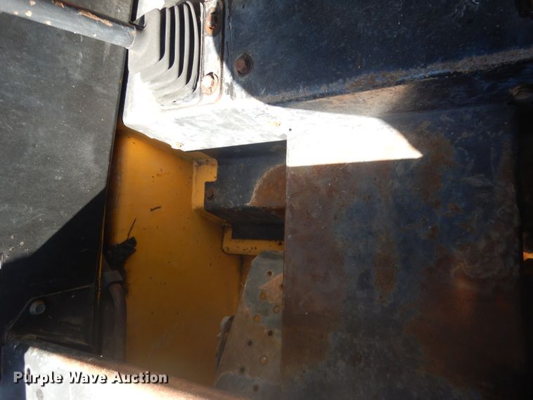 image for item DG4618 1995 John Deere 7775  skid steer loader