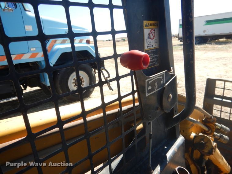 image for item DG4618 1995 John Deere 7775  skid steer loader