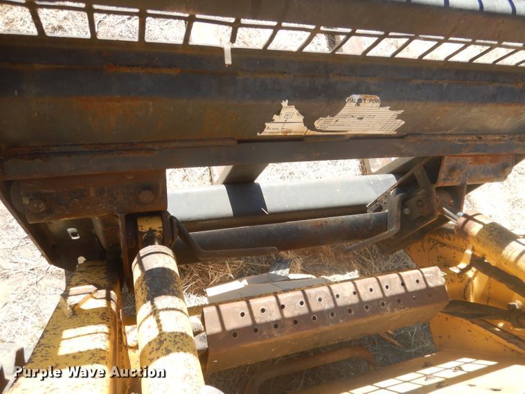 image for item DG4618 1995 John Deere 7775  skid steer loader