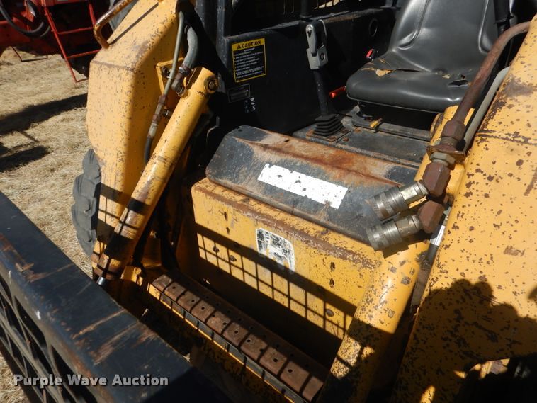 image for item DG4618 1995 John Deere 7775  skid steer loader