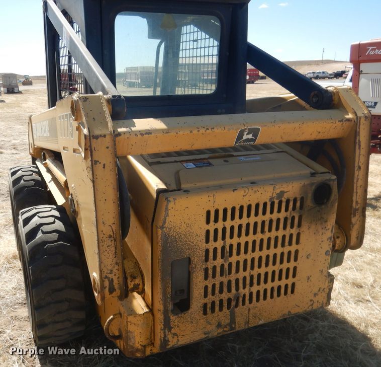image for item DG4618 1995 John Deere 7775  skid steer loader