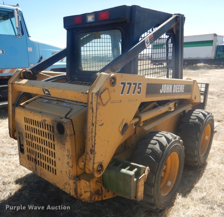 image for item DG4618 1995 John Deere 7775  skid steer loader