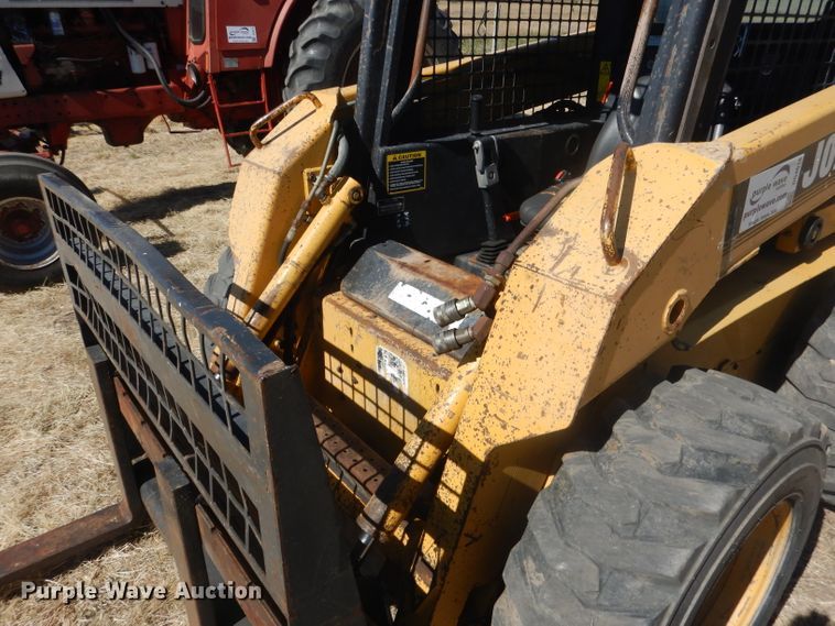 image for item DG4618 1995 John Deere 7775  skid steer loader