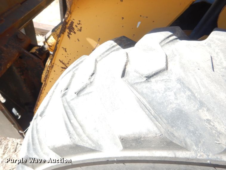 image for item DG4618 1995 John Deere 7775  skid steer loader