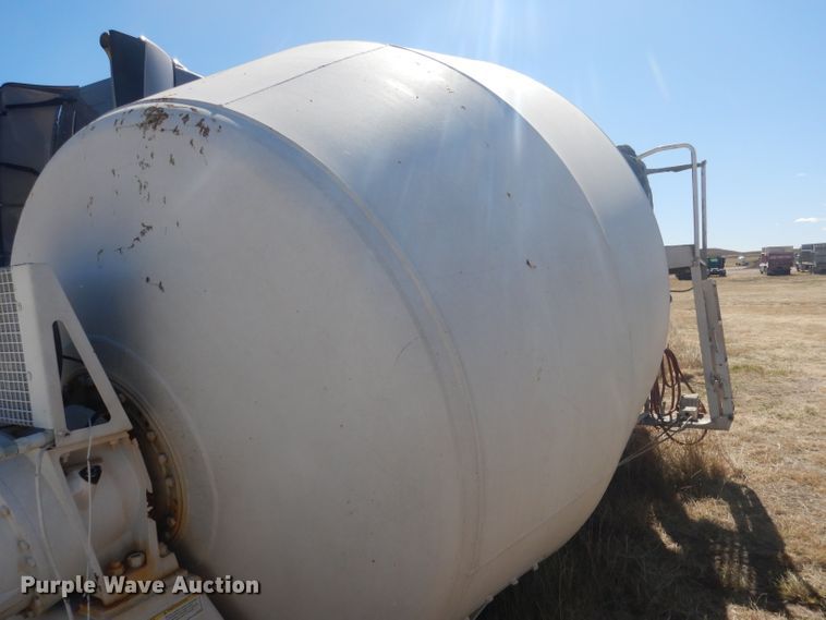 image for item DG4619 Mcneilus ready mix bed