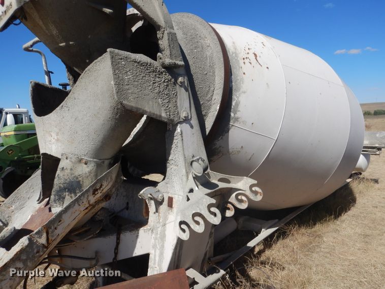 image for item DG4619 Mcneilus ready mix bed