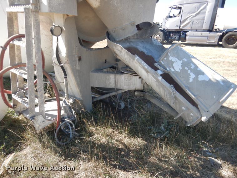 image for item DG4621 Mcneilus ready mix bed