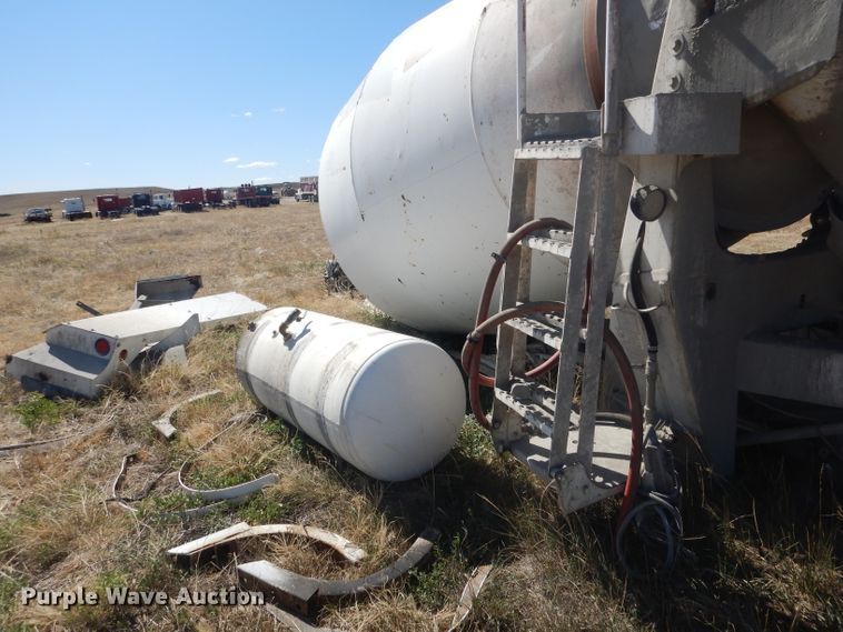 image for item DG4621 Mcneilus ready mix bed