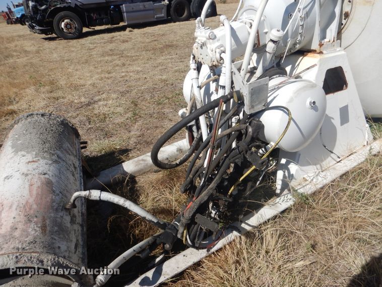 image for item DG4621 Mcneilus ready mix bed