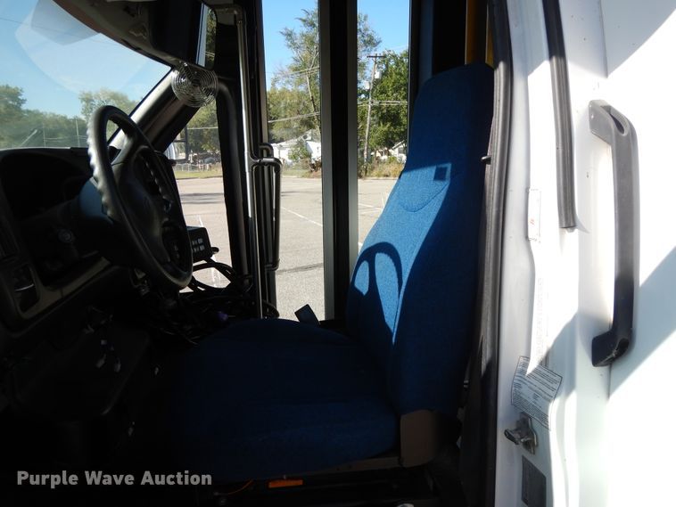 image for item DH0053 2008 Chevrolet C5500  food truck