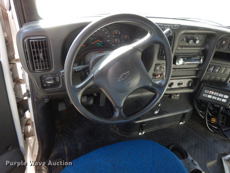 image for item DH0053 2008 Chevrolet C5500  food truck