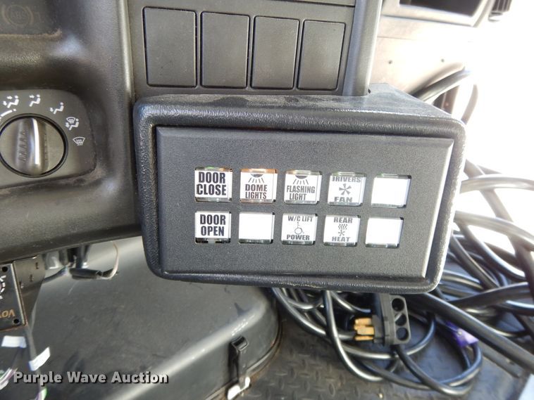 image for item DH0053 2008 Chevrolet C5500  food truck