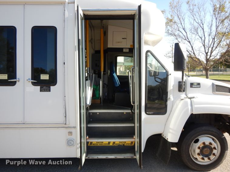 image for item DH0053 2008 Chevrolet C5500  food truck