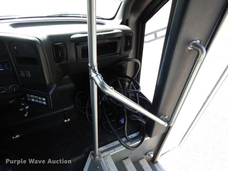 image for item DH0053 2008 Chevrolet C5500  food truck