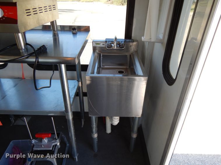 image for item DH0053 2008 Chevrolet C5500  food truck