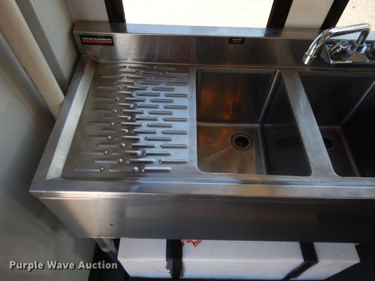 image for item DH0053 2008 Chevrolet C5500  food truck