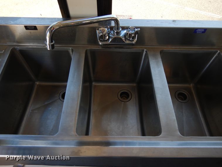 image for item DH0053 2008 Chevrolet C5500  food truck