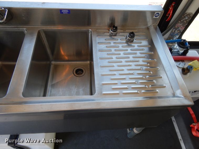 image for item DH0053 2008 Chevrolet C5500  food truck