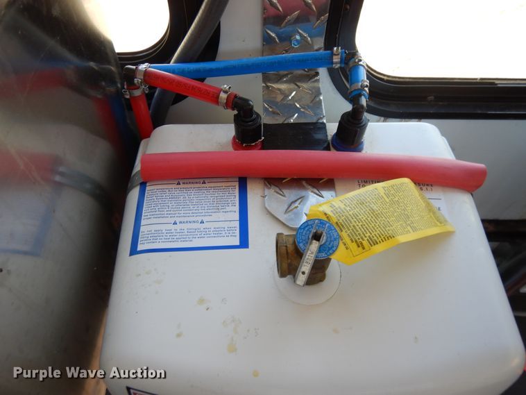 image for item DH0053 2008 Chevrolet C5500  food truck