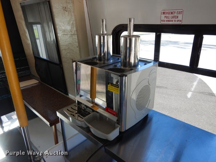 image for item DH0053 2008 Chevrolet C5500  food truck