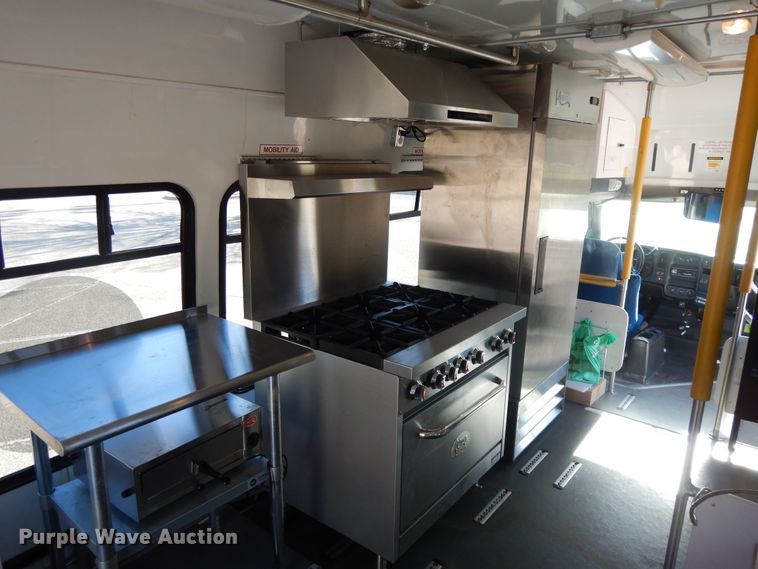 image for item DH0053 2008 Chevrolet C5500  food truck