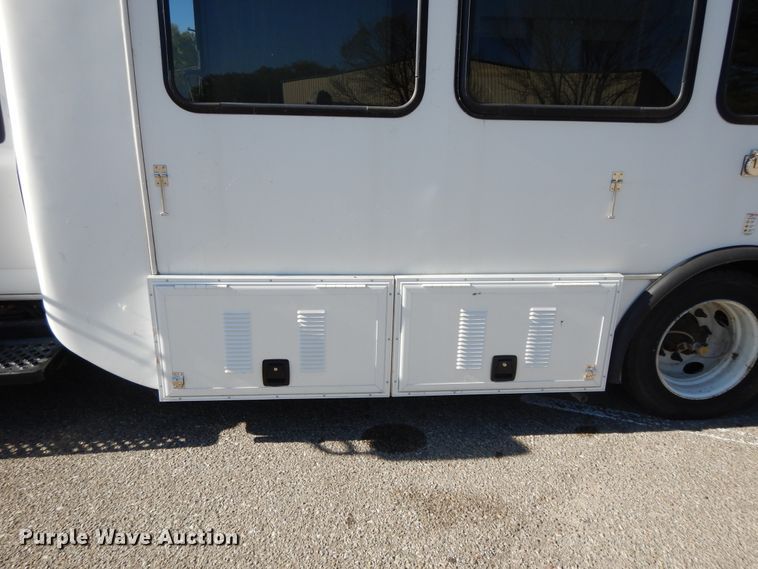 image for item DH0053 2008 Chevrolet C5500  food truck