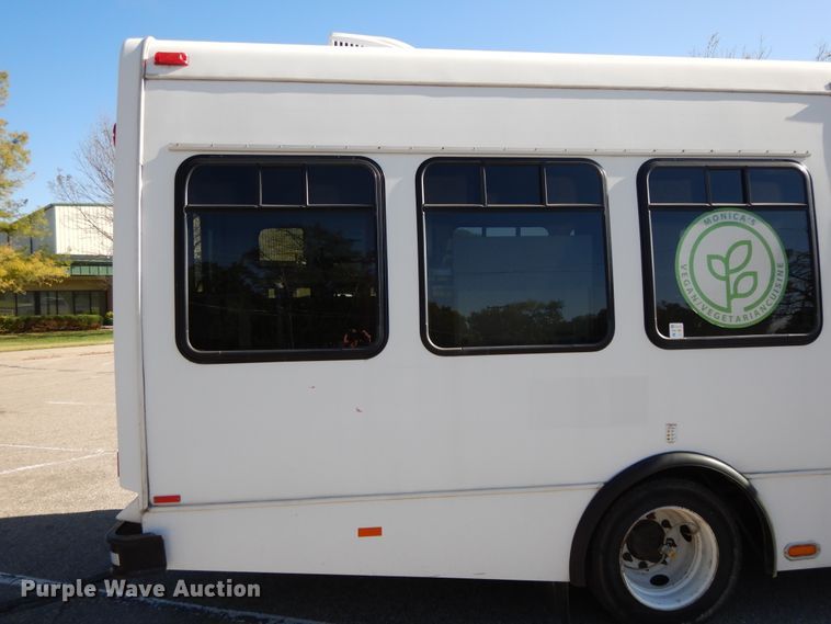 image for item DH0053 2008 Chevrolet C5500  food truck