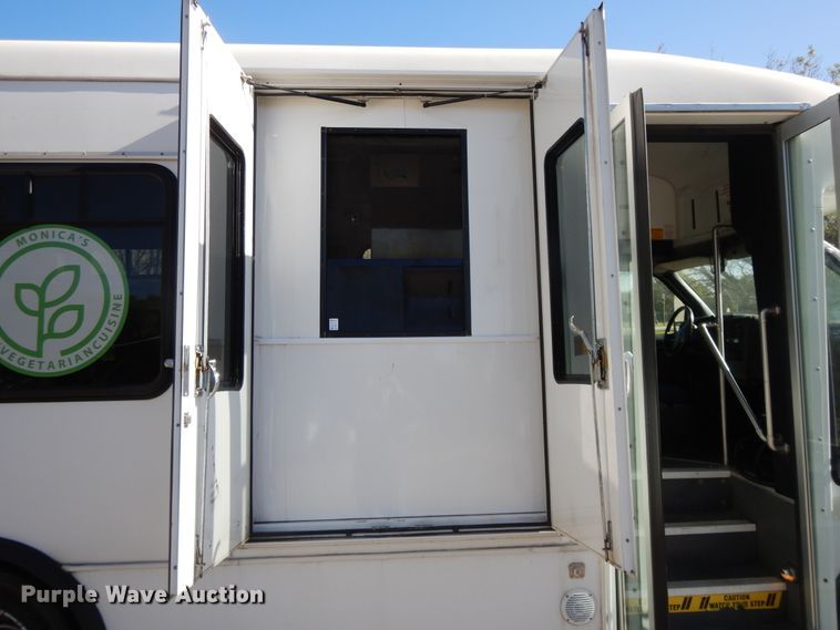 image for item DH0053 2008 Chevrolet C5500  food truck