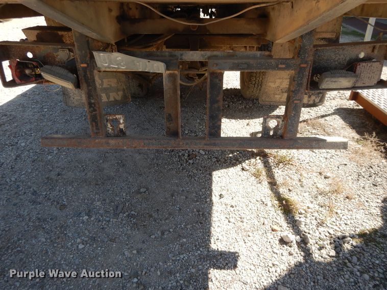 image for item DH0187 Jerr-Dan 17AWL rollback bed