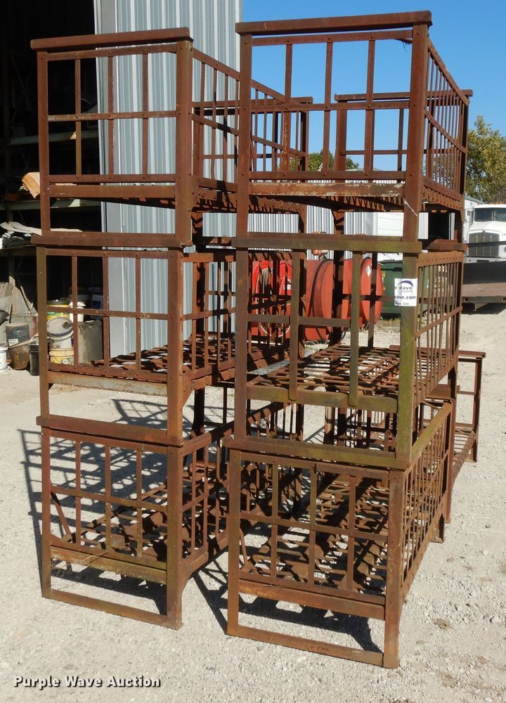 image for item DH0190 (7) parts bins