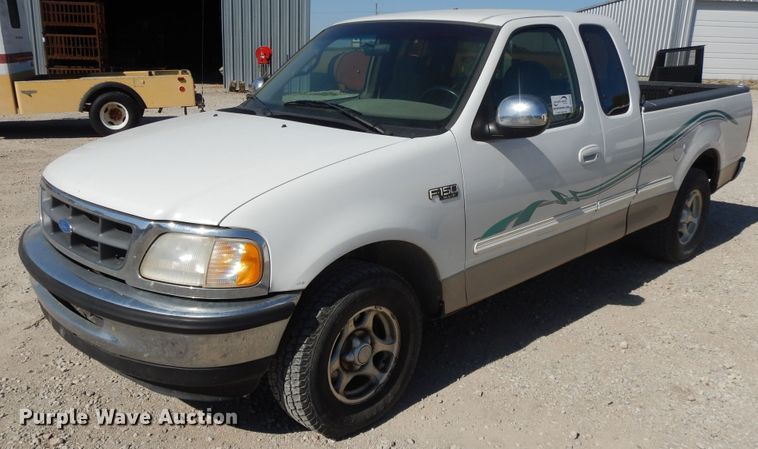 image for item DH0195 1997 Ford F150  SuperCab pickup truck