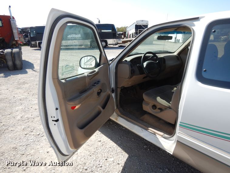 image for item DH0195 1997 Ford F150  SuperCab pickup truck