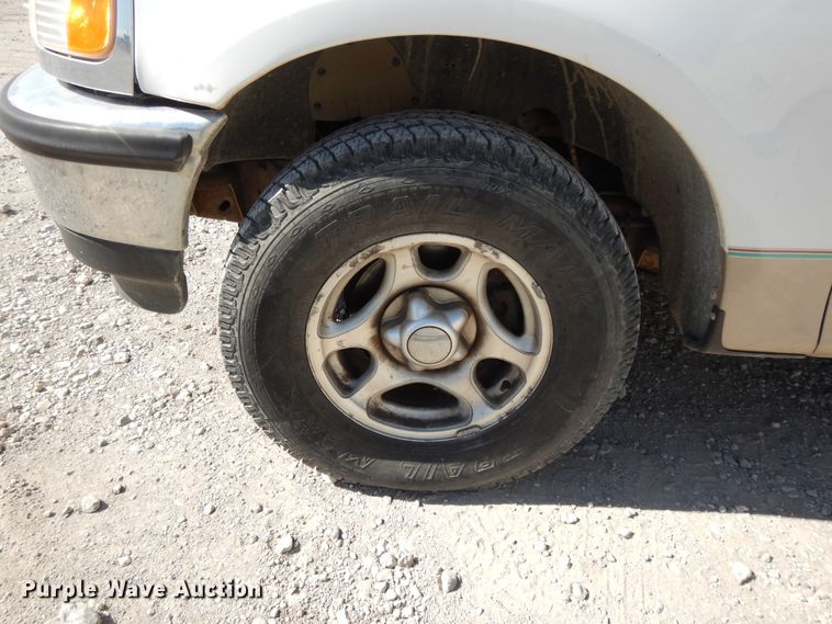 image for item DH0195 1997 Ford F150  SuperCab pickup truck