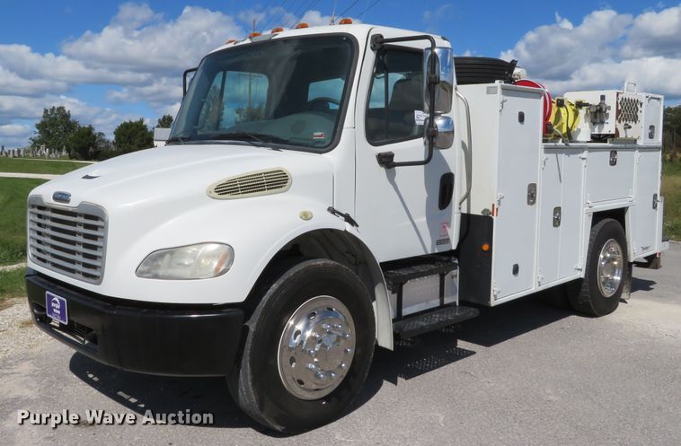 image for item DH1241 2010 Freightliner Business Class M2  utility truck