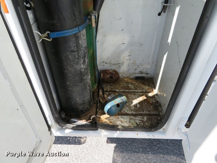 image for item DH1241 2010 Freightliner Business Class M2  utility truck