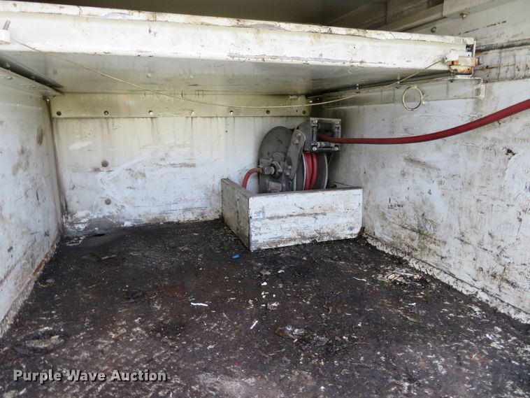 image for item DH1241 2010 Freightliner Business Class M2  utility truck