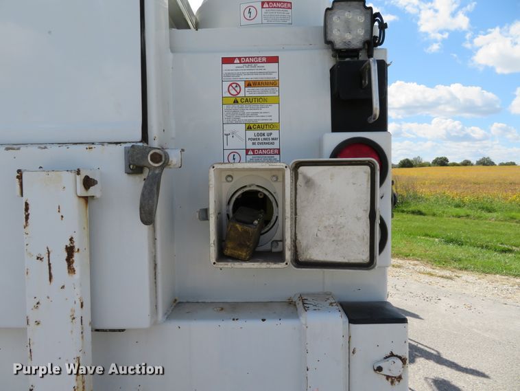 image for item DH1241 2010 Freightliner Business Class M2  utility truck