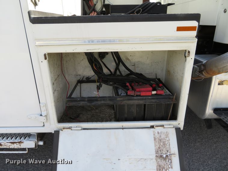 image for item DH1241 2010 Freightliner Business Class M2  utility truck