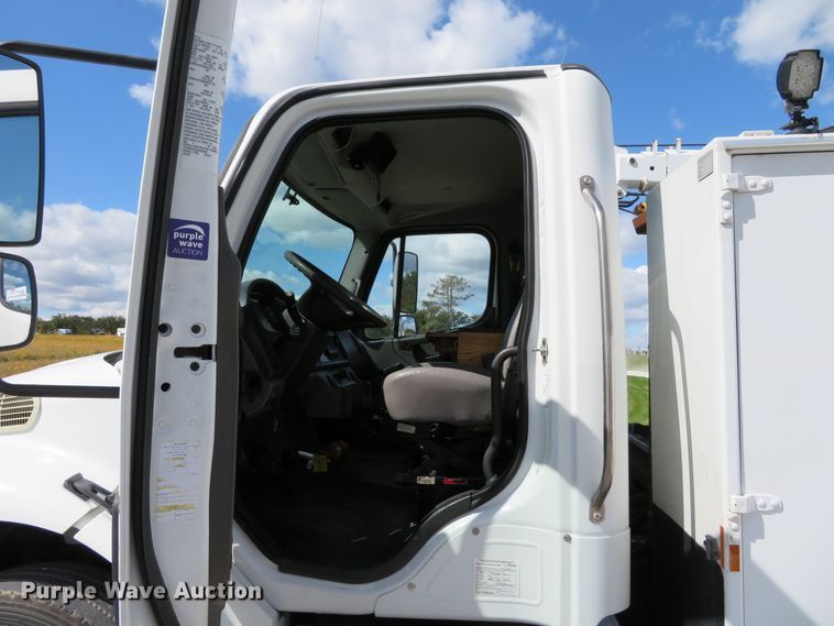 image for item DH1241 2010 Freightliner Business Class M2  utility truck